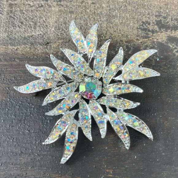 Vintage Sarah Coventry Silvertone AB Rhinestone Flower Silver Pin Brooch - Picture 6 of 7